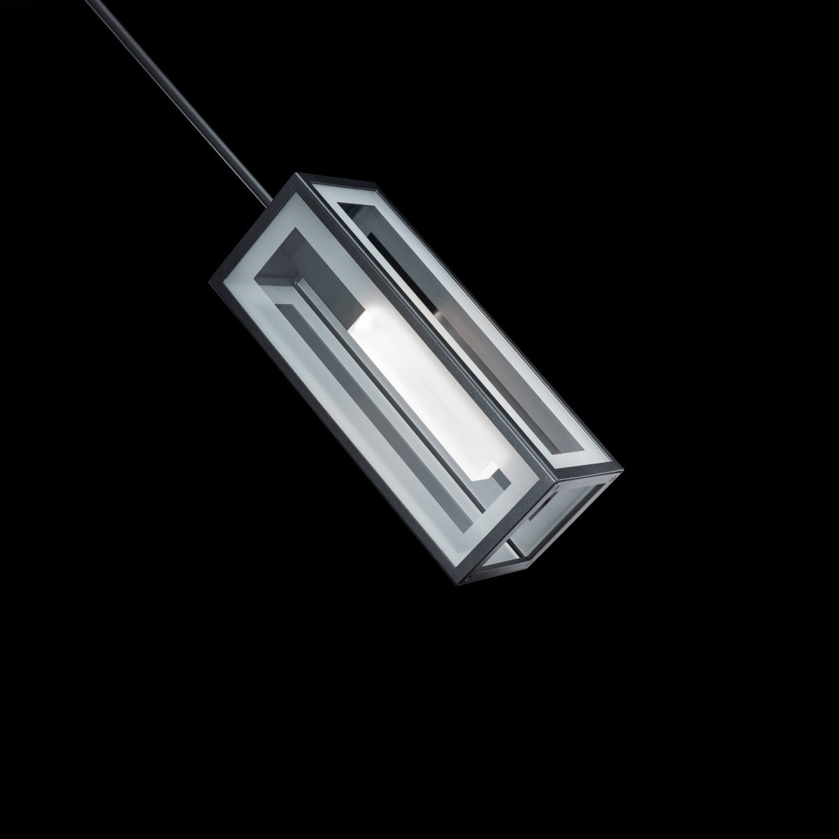 Cambridge Outdoor Pendant Lifestyle 2