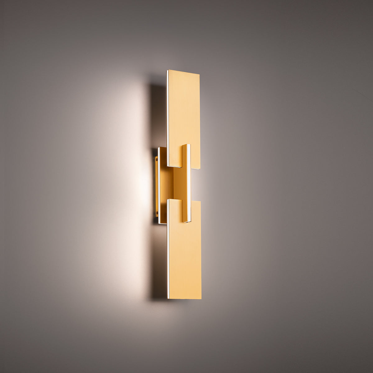 Amari Sconce - Aged Brass