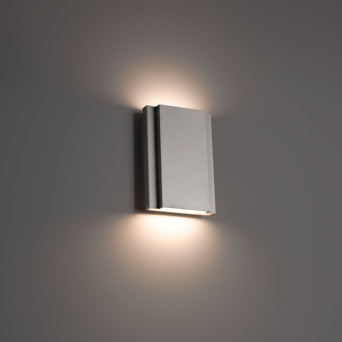 Layne 8in Sconce Brushed Nickel 3000K