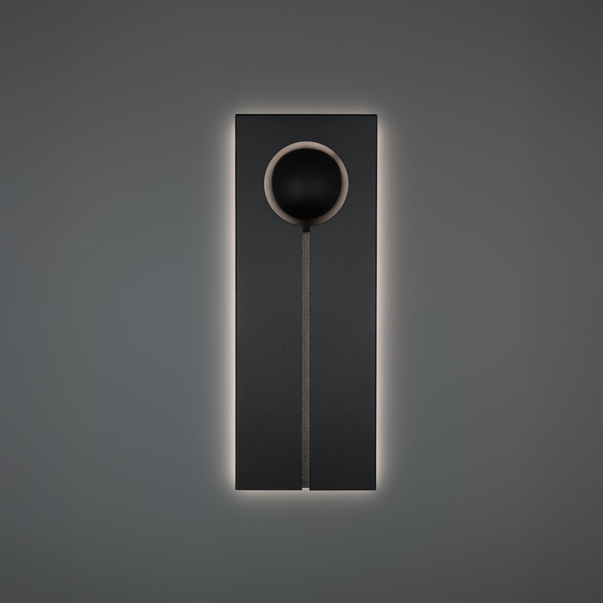 Keyhole Outdoor Sconce 24in