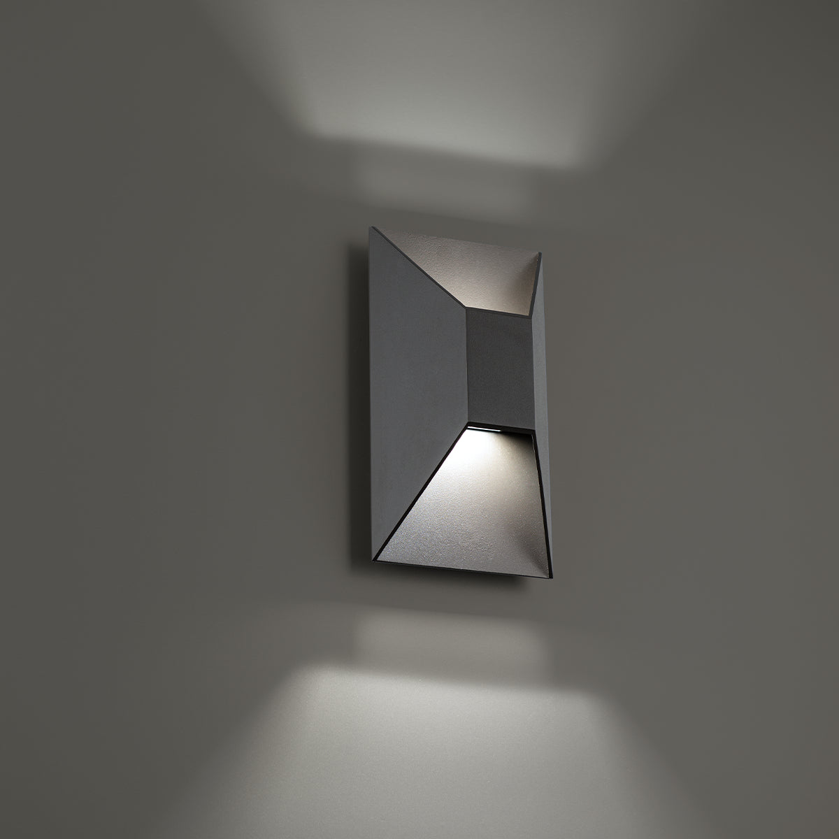 Maglev Outdoor Sconce lifestyle bronze