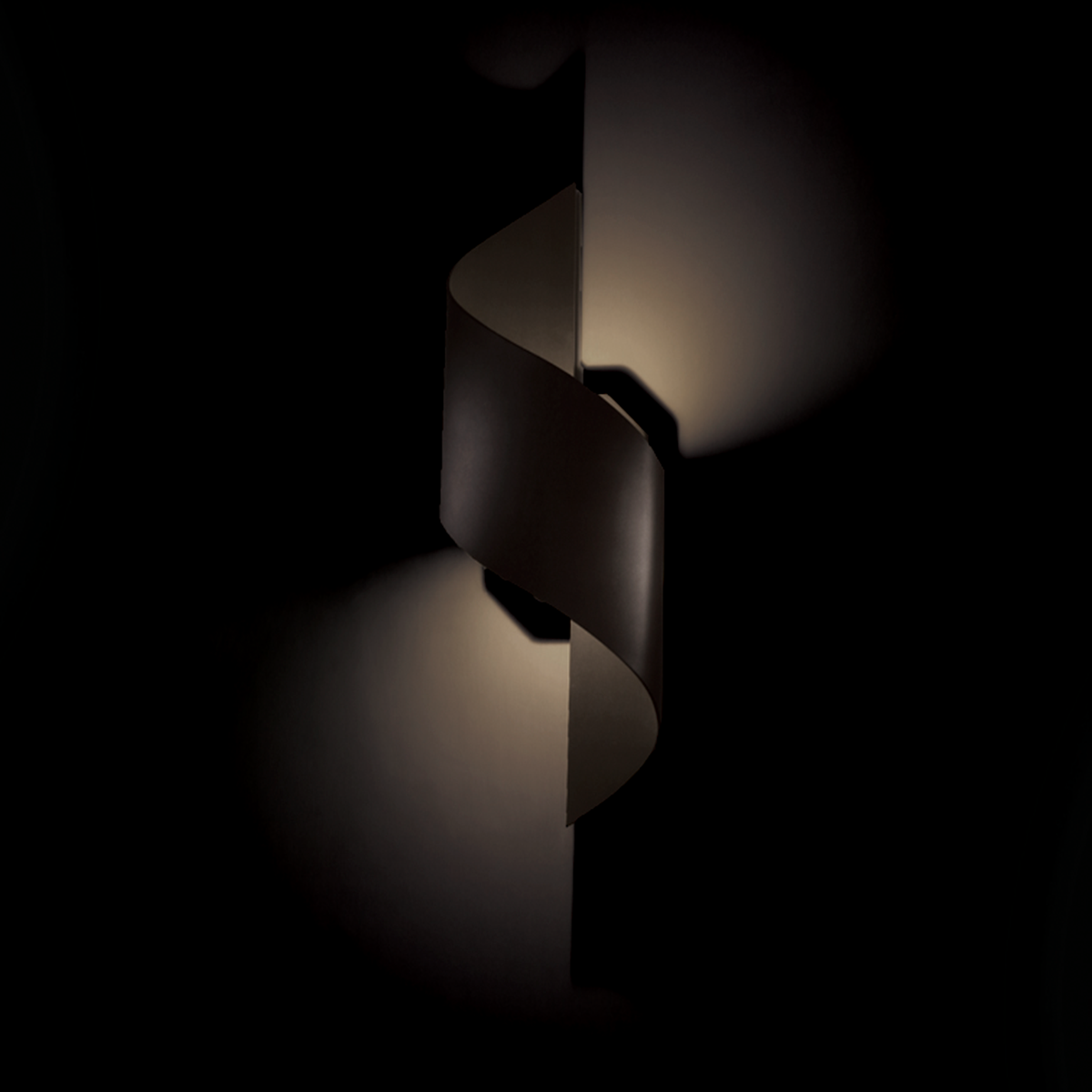 Helix Sconce 24in