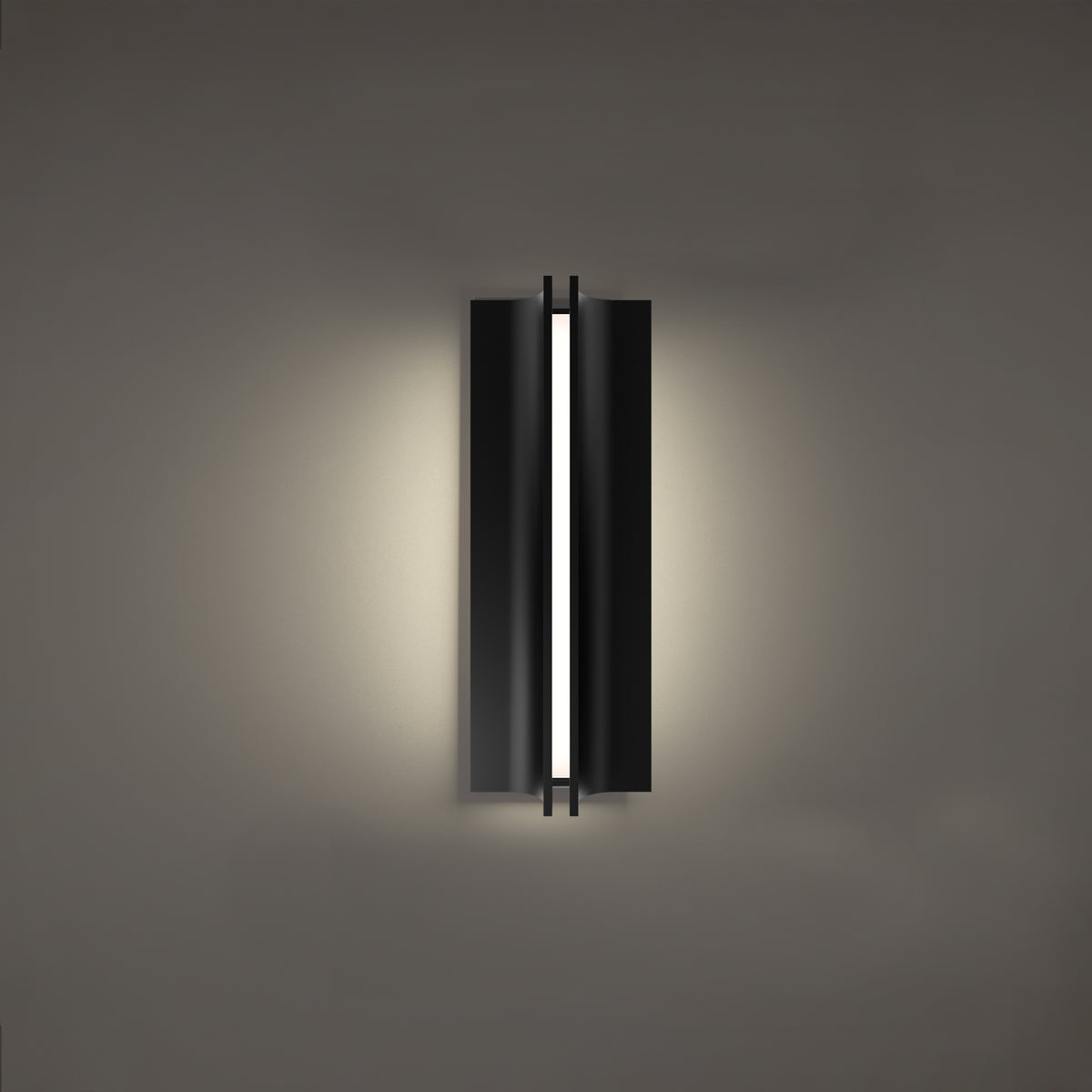 Strait Outdoor Sconce